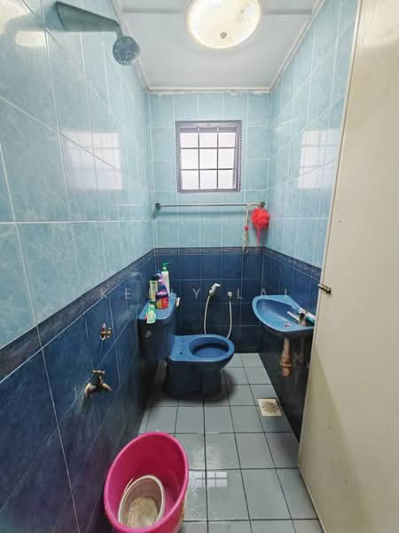 1-storey Terraced House for Sale in Kepong Baru (Kepong) - Kelly Lai - Bathroom - PropertyGuru.com.my
