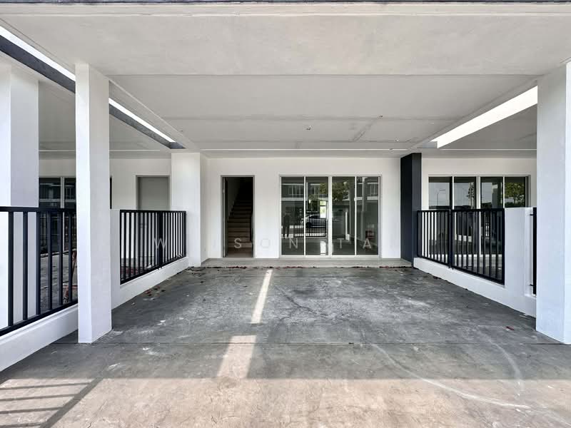 Sungai Buloh untuk Untuk Dijual - RM 790,000, Mac 2026 - Car Porch - PropertyGuru.com.my