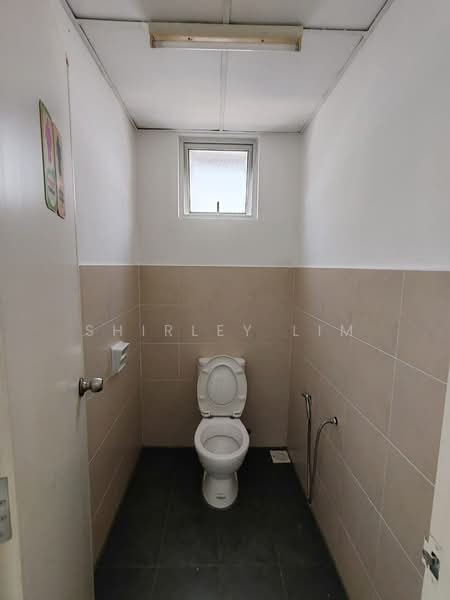Shop for Rent in Setia Tropika (Johor Bahru) - Shirley Lim - Bathroom - PropertyGuru.com.my