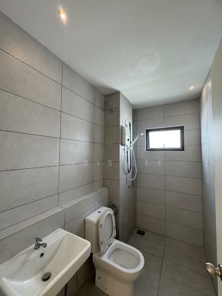 2-storey Terraced House for Rent in Dengkil (Selangor) - Chris Lee - Bathroom - PropertyGuru.com.my