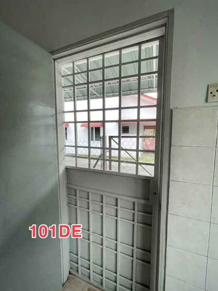 1-storey Terraced House for Rent in Telok Panglima Garang (Selangor) - Ares Lim - Entrance - PropertyGuru.com.my
