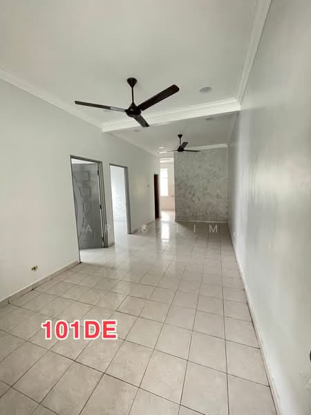 1-storey Terraced House for Rent in Telok Panglima Garang (Selangor) - Ares Lim - Living Room - PropertyGuru.com.my