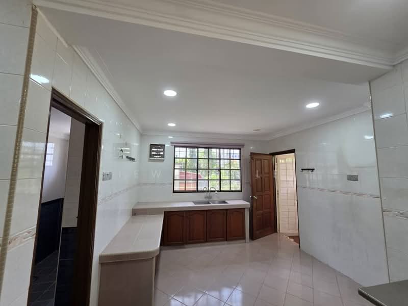 2-storey Terraced House for Sale in Damansara Kim (Petaling Jaya) - Siew Lee Lee - Kitchen - PropertyGuru.com.my