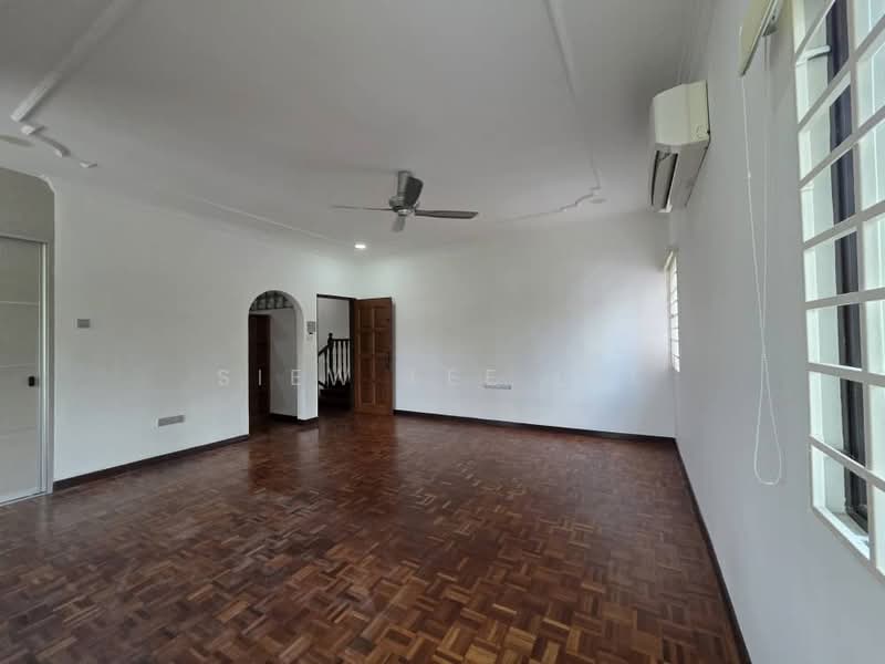 2-storey Terraced House for Sale in Damansara Kim (Petaling Jaya) - Siew Lee Lee - Living Room - PropertyGuru.com.my