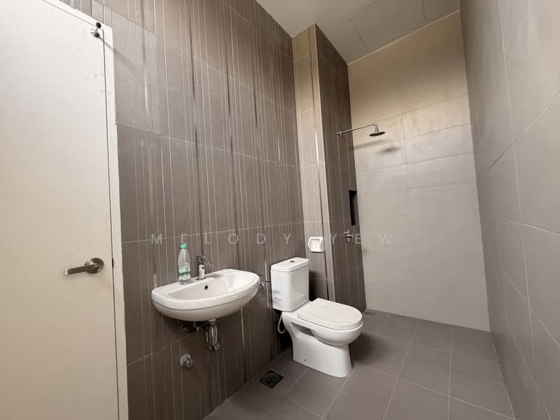 Cluster House for Sale in Setia Tropika (Johor Bahru) - Melody Yew - Bathroom - PropertyGuru.com.my