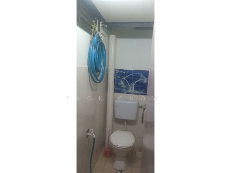 Flat for Sale at Rumah Pangsa Sri Orkid (Ehsan Jaya) - Zack Chow - Bathroom - PropertyGuru.com.my