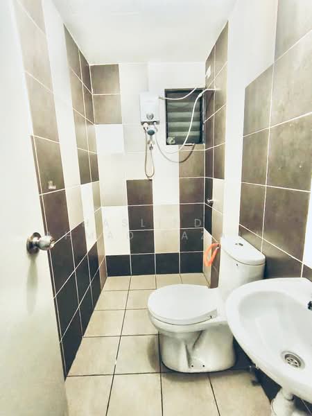 Residensi Mutiara Kajang 2 untuk Untuk Disewa - RM 1,300 /bulan, Mac 2026 - Bathroom - PropertyGuru.com.my