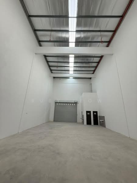 Terrace Factory for Rent in Gelang Patah (Johor) - Ruby Teow - Interior - PropertyGuru.com.my