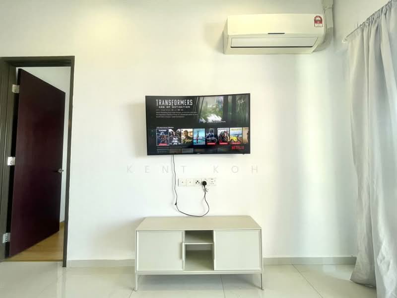 Amberside @ Country Garden Danga Bay untuk Untuk Disewa - RM 2,400 /bulan, Apr 2026 - Living Room - PropertyGuru.com.my