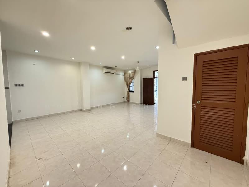2-storey Terraced House for Sale in Masai (Johor) - Huiling Cheong - Living Room - PropertyGuru.com.my