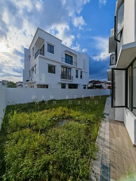 Bandar Baru Sungai Long untuk Untuk Dijual - RM 1,980,000, Mac 2026 - Exterior - PropertyGuru.com.my