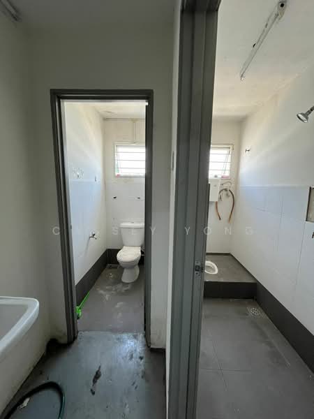 Shah Alam untuk Untuk Disewa - RM 5,999 /bulan, Apr 2026 - Bathroom - PropertyGuru.com.my