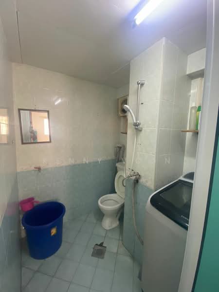 Desa Dua untuk Untuk Dijual - RM 279,000, Mac 2026 - Bathroom - PropertyGuru.com.my