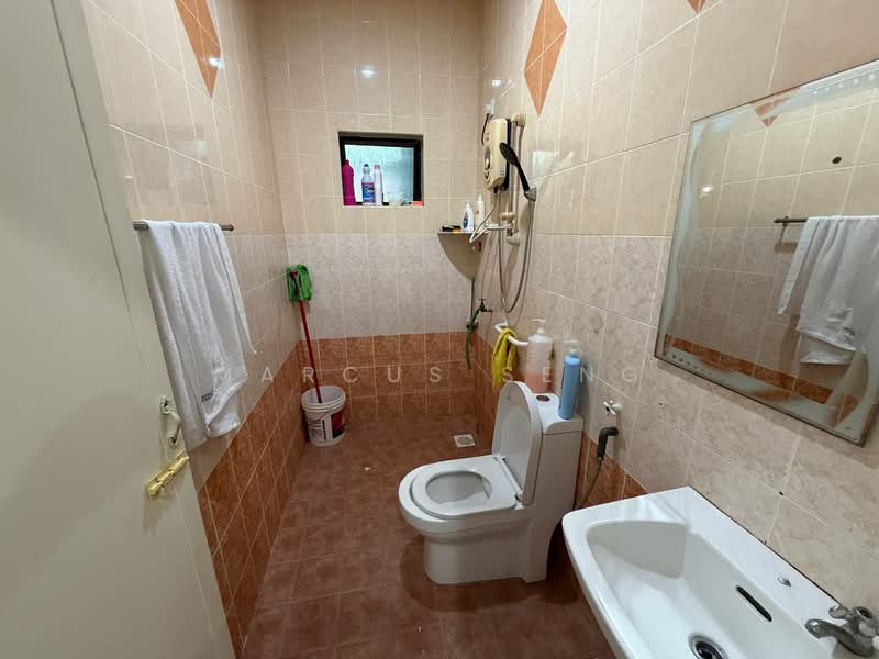Taman Lintang Makmur untuk Untuk Dijual - RM 238,000, Mac 2026 - Bathroom - PropertyGuru.com.my