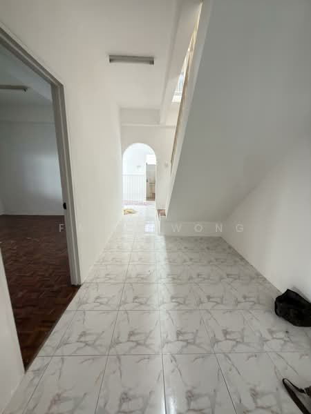 Semi Detached house Taman Brown Gelugor untuk Untuk Disewa - RM 3,000 /bulan, Mac 2026 - Interior - PropertyGuru.com.my