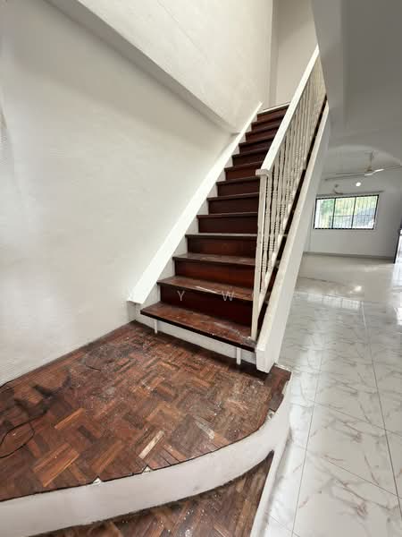 Semi Detached house Taman Brown Gelugor untuk Untuk Disewa - RM 3,000 /bulan, Mac 2026 - Interior - PropertyGuru.com.my