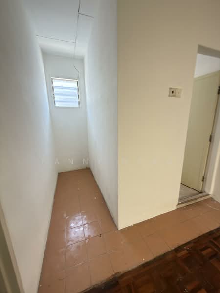 Semi Detached house Taman Brown Gelugor untuk Untuk Disewa - RM 3,000 /bulan, Mac 2026 - Interior - PropertyGuru.com.my