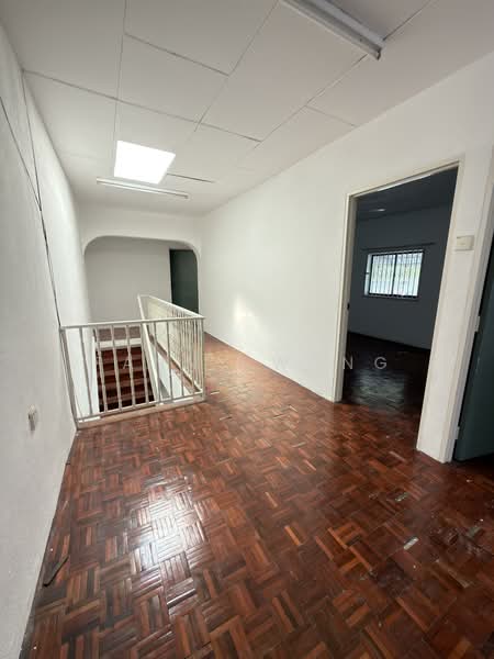 Semi Detached house Taman Brown Gelugor untuk Untuk Disewa - RM 3,000 /bulan, Mac 2026 - Interior - PropertyGuru.com.my