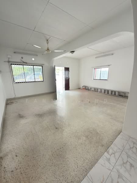 Semi Detached house Taman Brown Gelugor untuk Untuk Disewa - RM 3,000 /bulan, Mac 2026 - Interior - PropertyGuru.com.my