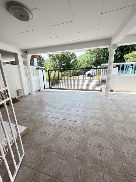 Semi Detached house Taman Brown Gelugor untuk Untuk Disewa - RM 3,000 /bulan, Mac 2026 - Exterior - PropertyGuru.com.my