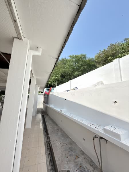 Semi Detached house Taman Brown Gelugor untuk Untuk Disewa - RM 3,000 /bulan, Mac 2026 - Exterior - PropertyGuru.com.my