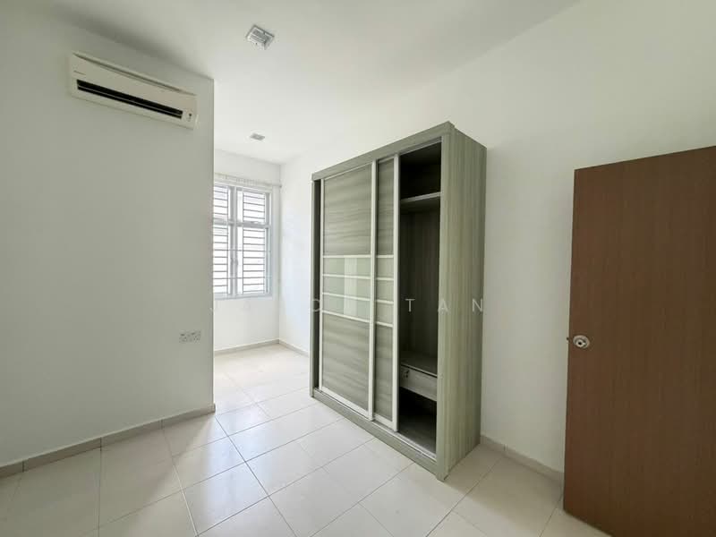 Taman Jaya Putra untuk Untuk Dijual - RM 1,150,000, Apr 2026 - Bedroom - PropertyGuru.com.my