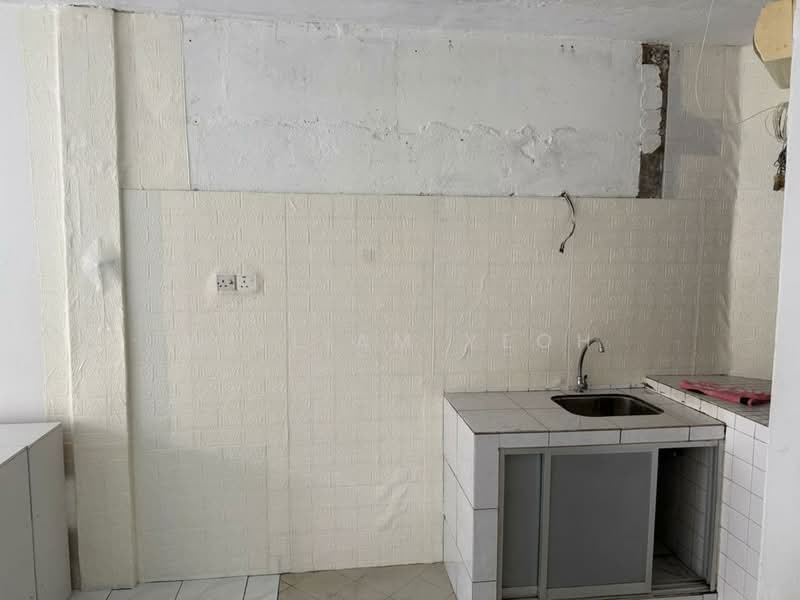 Rampai Court untuk Untuk Dijual - RM 240,000, Mac 2026 - Kitchen - PropertyGuru.com.my