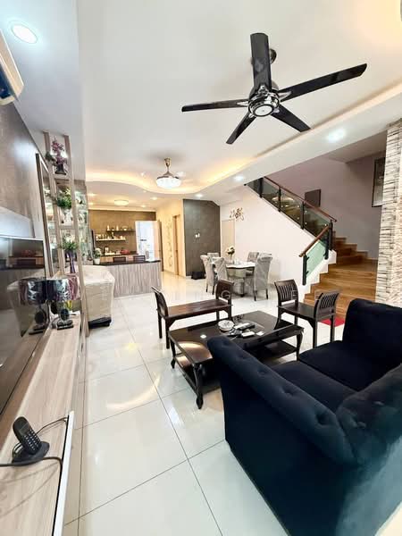 2-storey Terraced House for Sale in Taman Seri Austin (Tebrau) - Wenting Lee - Living Room - PropertyGuru.com.my