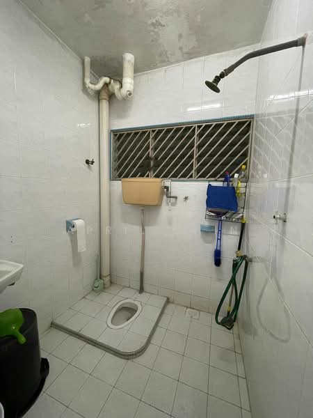 2-storey Terraced House for Rent in Taman Sri Muhibbah (Kulai) - April Chin - Bathroom - PropertyGuru.com.my