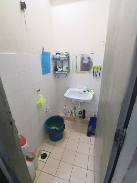 Apartment for Sale at Angsana - HL Tang - Bathroom - PropertyGuru.com.my