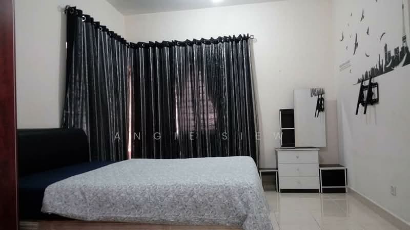 Condominium for Rent at Pelangi Utama - Angie Siew - Bedroom - PropertyGuru.com.my
