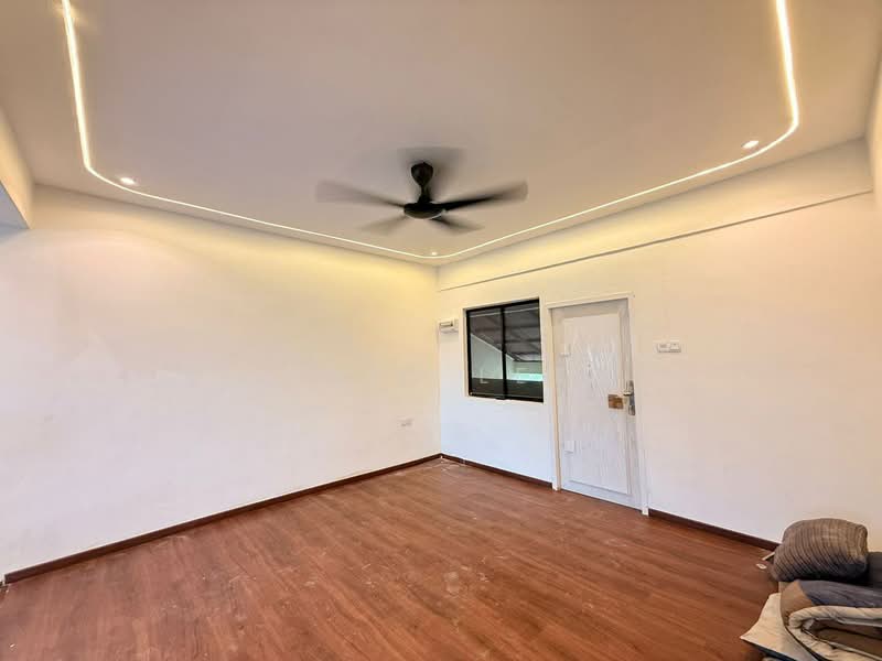 Flat Bandar Selesa Jaya @ Jalan Silat Gayong untuk Untuk Dijual - RM 158,000, Mac 2026 - Interior - PropertyGuru.com.my