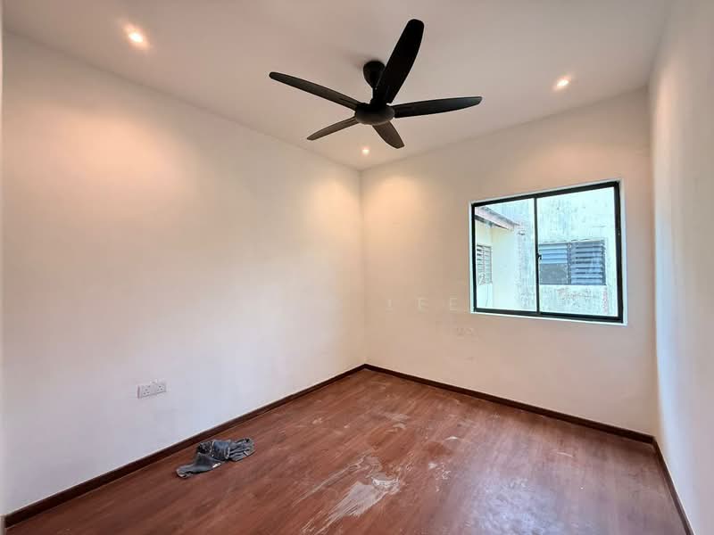 Flat Bandar Selesa Jaya @ Jalan Silat Gayong untuk Untuk Dijual - RM 158,000, Mac 2026 - Interior - PropertyGuru.com.my