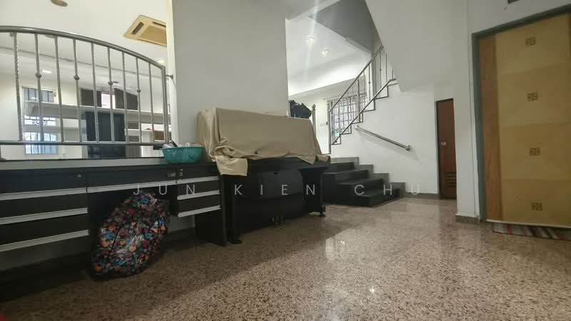 2-storey Terraced House for Sale in Taman Bukit Serdang (Seri Kembangan) - Jun Kien Chu - Entrance - PropertyGuru.com.my