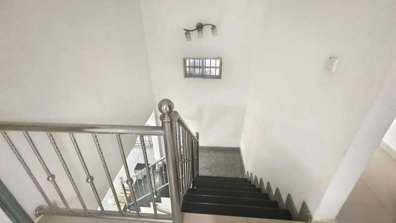 2-storey Terraced House for Sale in Taman Bukit Serdang (Seri Kembangan) - Jun Kien Chu - Stairs - PropertyGuru.com.my