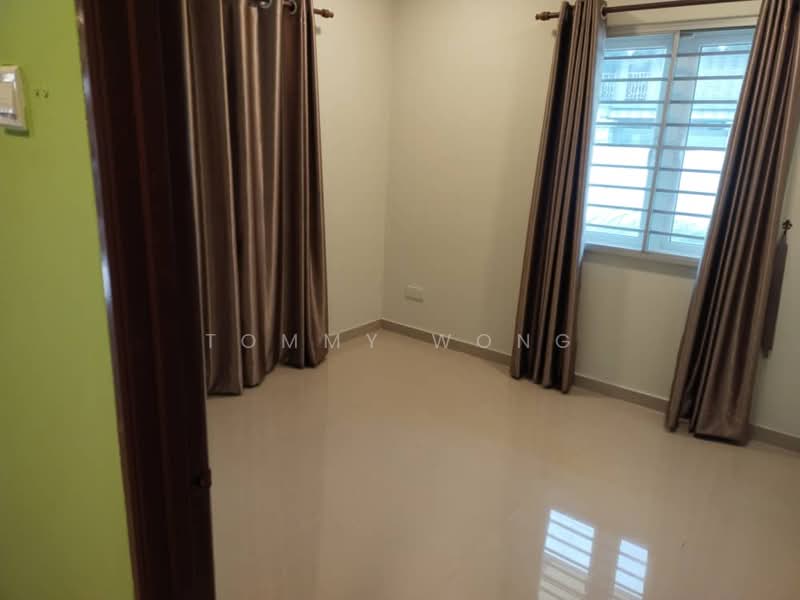 2-storey Terraced House for Sale in Lestari Putra (Seri Kembangan) - Tommy Wong - Interior - PropertyGuru.com.my