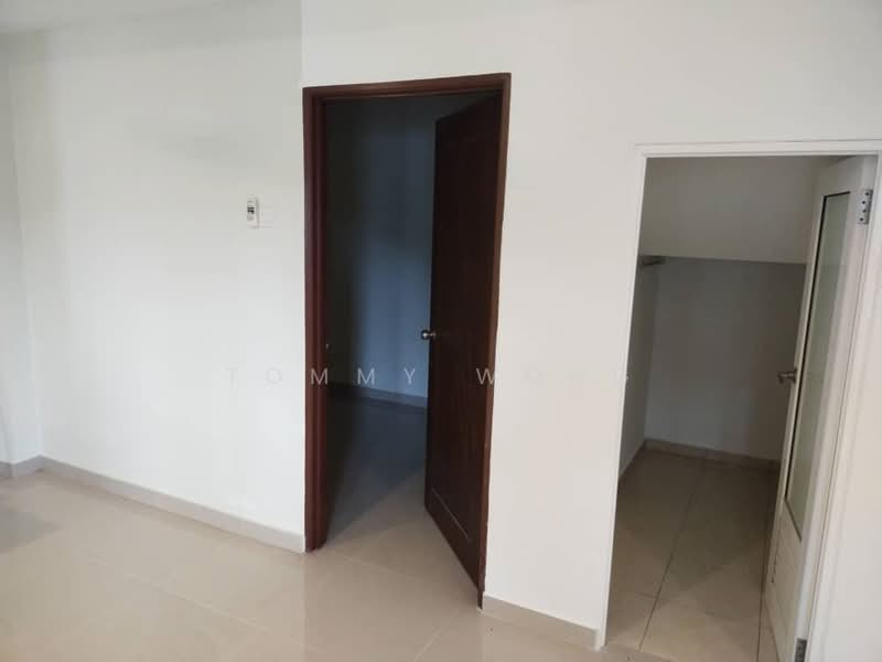 2-storey Terraced House for Sale in Lestari Putra (Seri Kembangan) - Tommy Wong - Interior - PropertyGuru.com.my