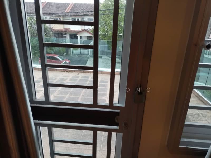 2-storey Terraced House for Sale in Lestari Putra (Seri Kembangan) - Tommy Wong - Exterior - PropertyGuru.com.my
