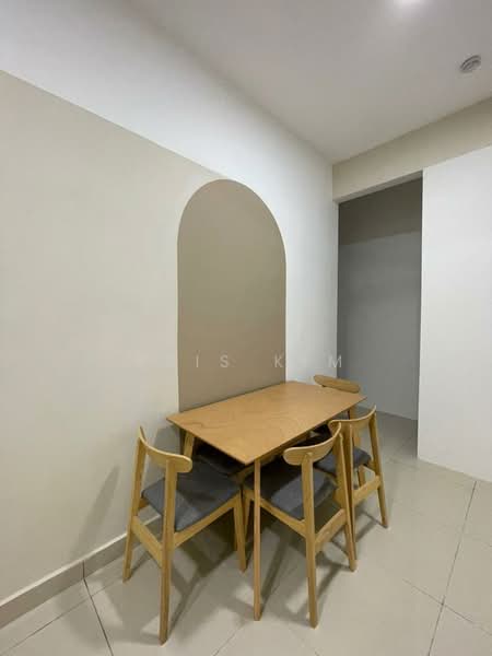 D7 (D'Seven Lagoon Perdana) untuk Untuk Disewa - RM 1,900 /bulan, Mac 2026 - Dining Room - PropertyGuru.com.my