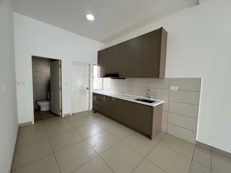 2-storey Terraced House for Rent in Bandar Gamuda Cove (Dengkil) - Chris Lee - Kitchen - PropertyGuru.com.my