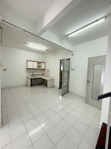 Anjung Bercham Utama untuk Untuk Disewa - RM 1,000 /bulan, Mac 2026 - Kitchen - PropertyGuru.com.my