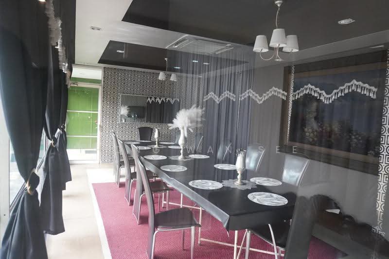 Rumah Banglo untuk Dijual di Kampung Pandan Dalam (Ampang) - Claudia Thong - Dining Room - PropertyGuru.com.my