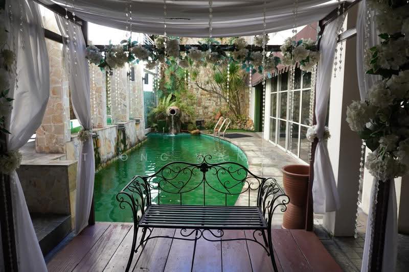 Rumah Banglo untuk Dijual di Kampung Pandan Dalam (Ampang) - Claudia Thong - Pool - PropertyGuru.com.my