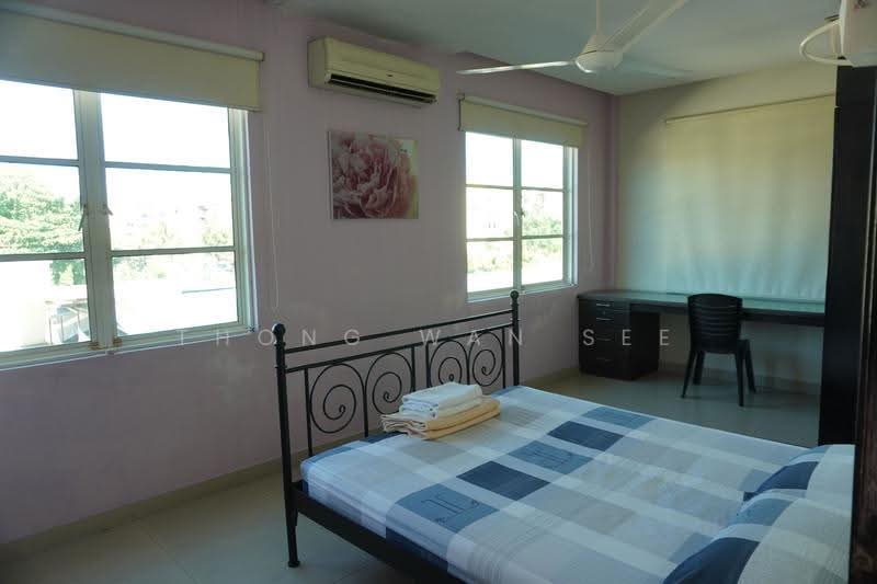 Rumah Banglo untuk Dijual di Kampung Pandan Dalam (Ampang) - Claudia Thong - Bedroom - PropertyGuru.com.my