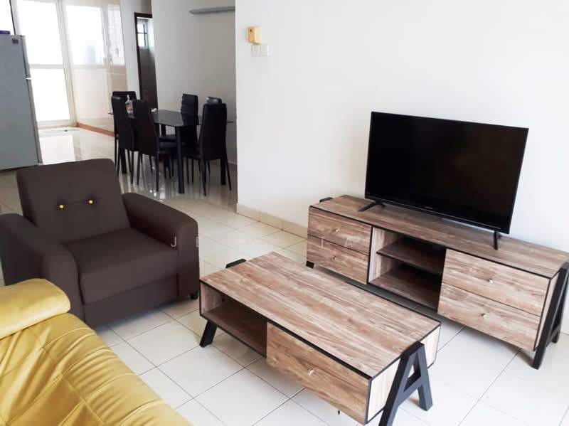 Condominium for Rent at Gurney Park Condominium - Jerry Tan - Living Room - PropertyGuru.com.my