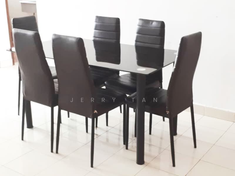 Condominium for Rent at Gurney Park Condominium - Jerry Tan - Dining Room - PropertyGuru.com.my