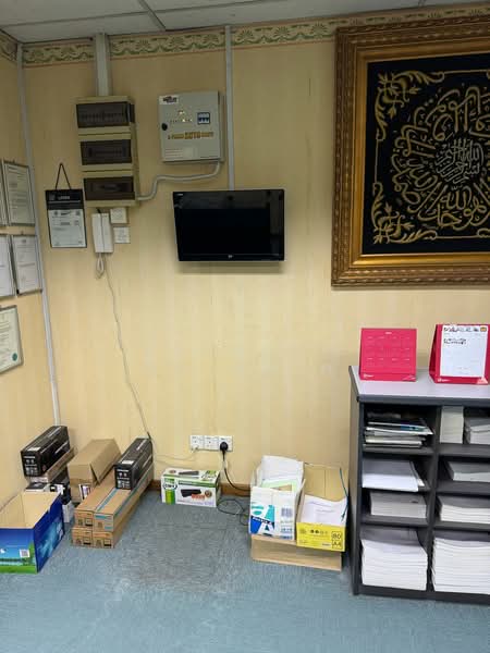 Shop / Office for Sale in Seksyen 13 (Shah Alam) - Zuraina Rajudin - Interior - PropertyGuru.com.my