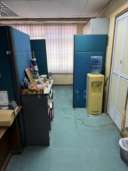 Shop / Office for Sale in Seksyen 13 (Shah Alam) - Zuraina Rajudin - Interior - PropertyGuru.com.my