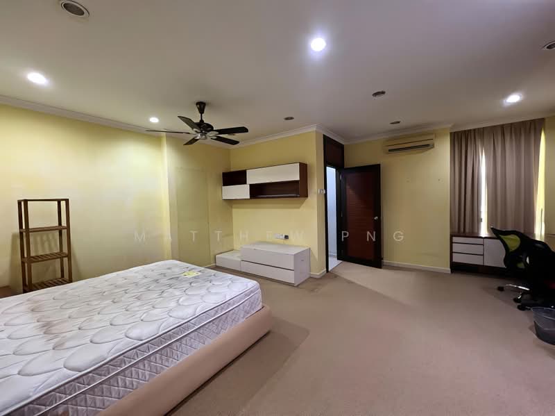 Condominium for Sale at Putra Marine Resort - Matthew Png - Bedroom - PropertyGuru.com.my