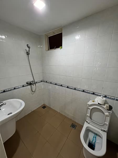 Condominium for Sale at Putra Marine Resort - Matthew Png - Bathroom - PropertyGuru.com.my